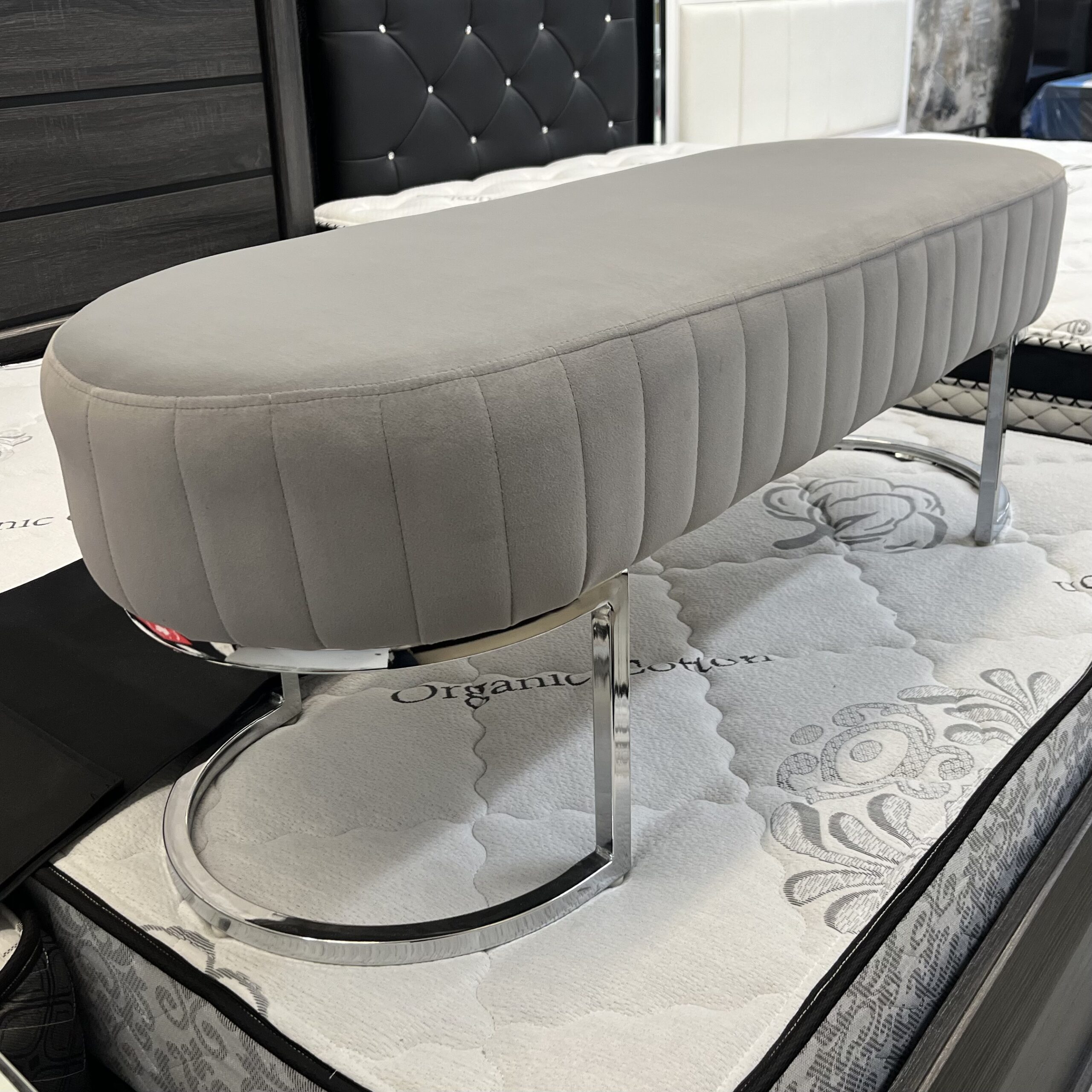 Dove Grey Tufted Bench - Image 3