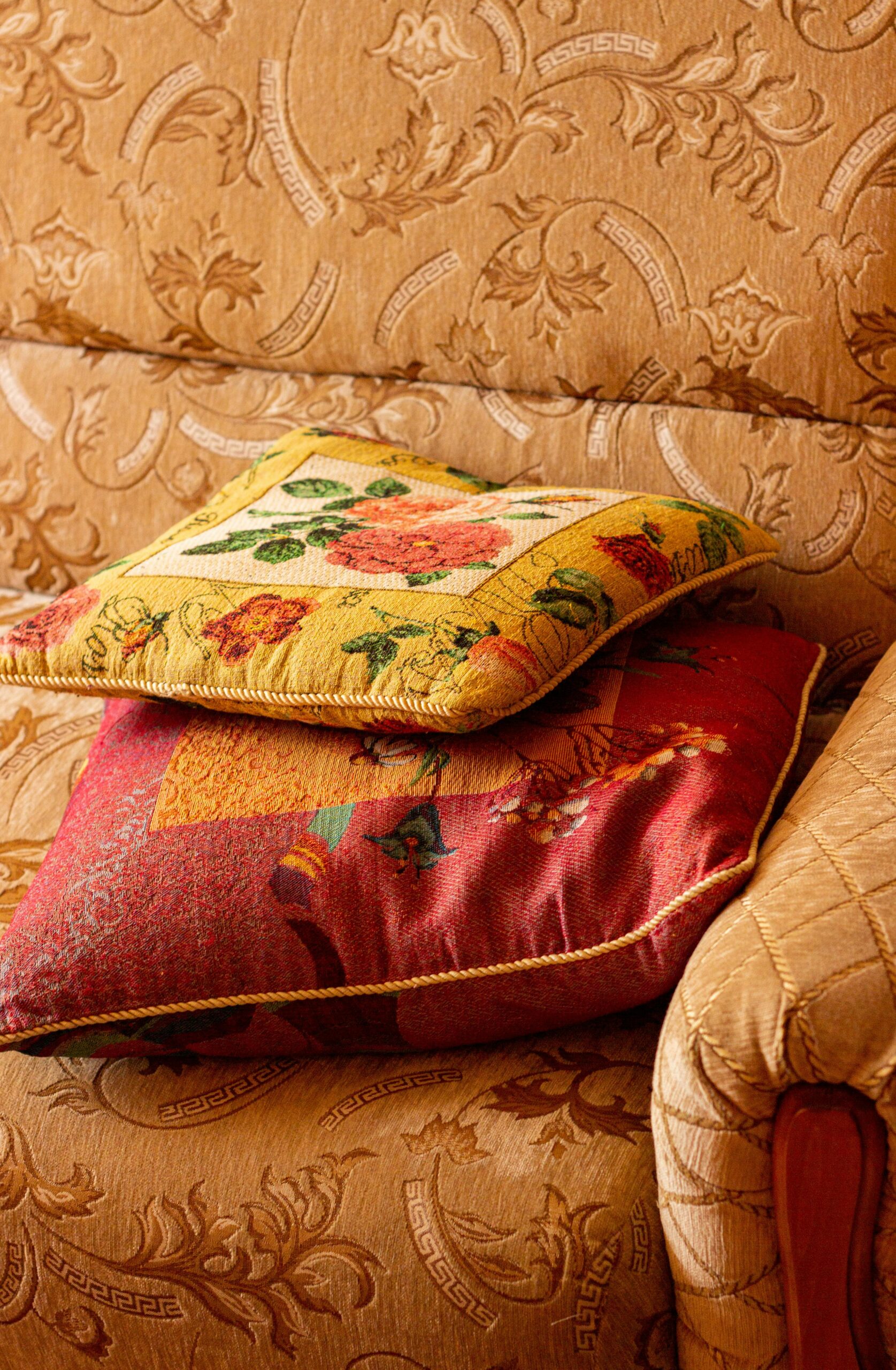 How to style living room around statement sofa